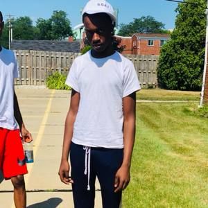 Meet your Posher, Derrick